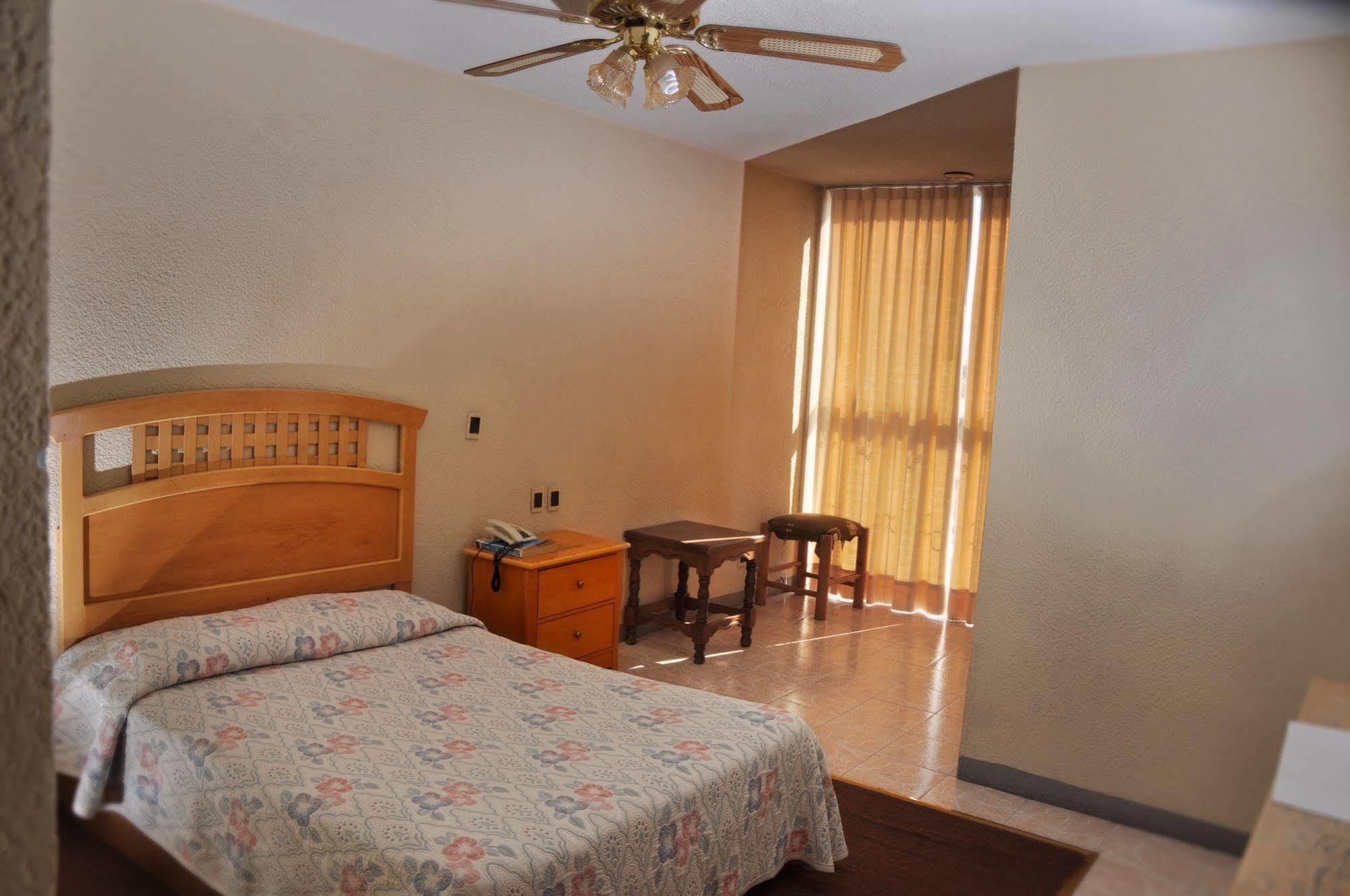 Hotel El Monte Саламанка Екстер'єр фото